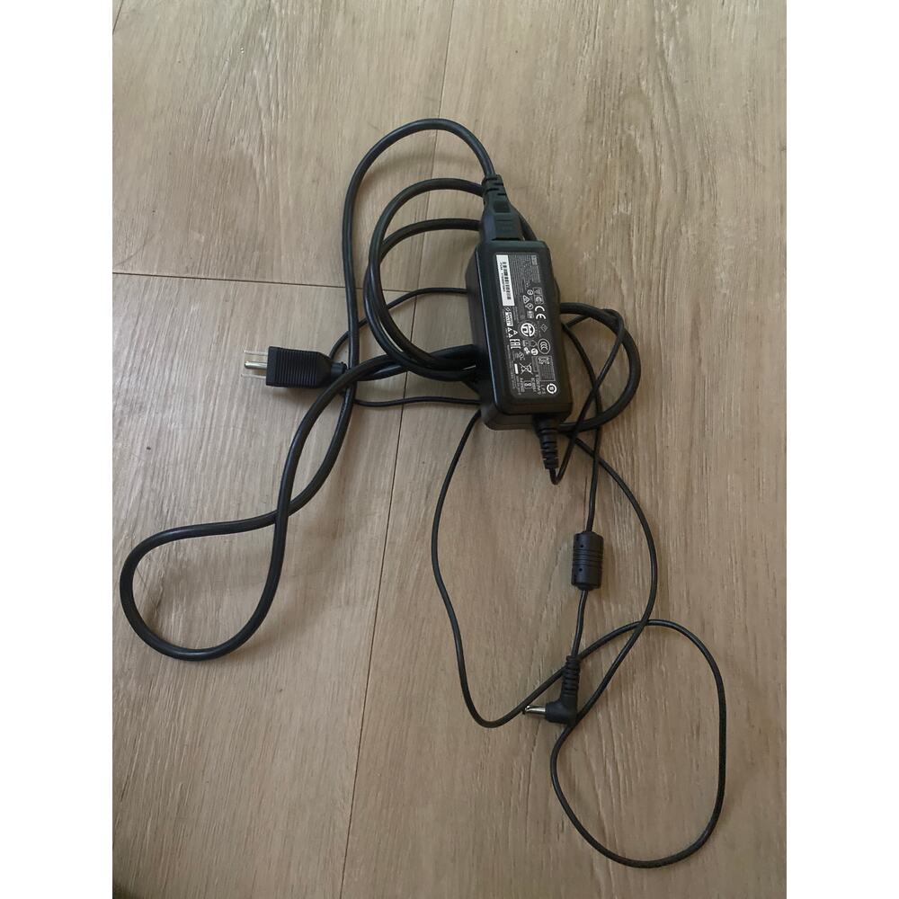 APD AC Adapter DA-40A19 output 19V 2.1A for Acer laptops